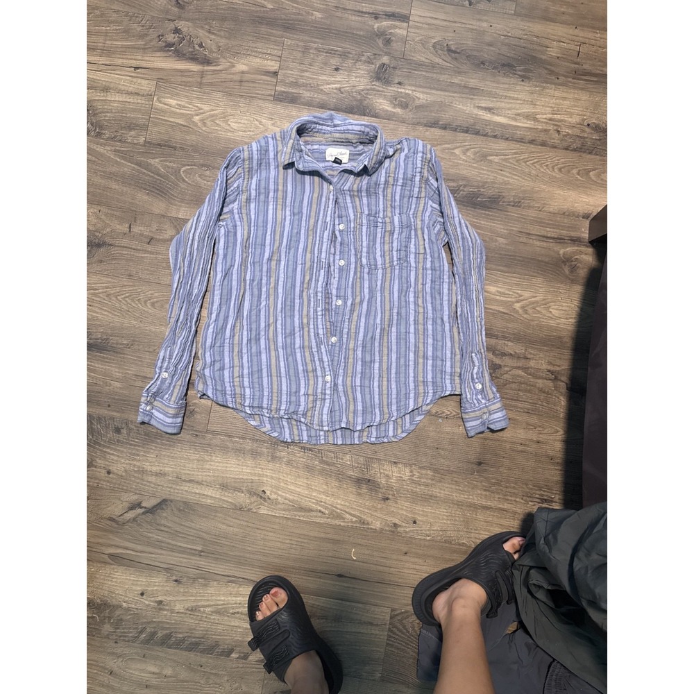 Universal Thread Women's XS Striped Button Down Shirt Blue Long Sleeve Casual